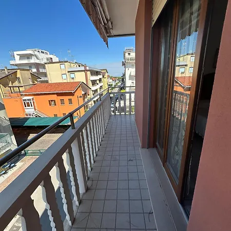 Apartment Licovi Trilocale